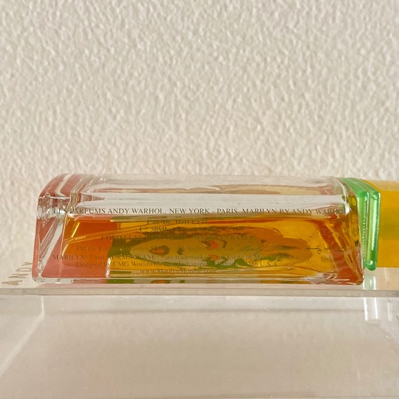 ANDY WARHOL MARILYN MONROE EAU DE TOILETTE 1.7 OZ COLLECTORS ITEM - Picture 4 of 5
